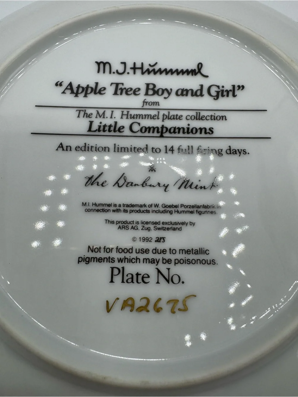 Hummel Apple Tree Boy And Girl Hummel Collector Plate Danbury Mint